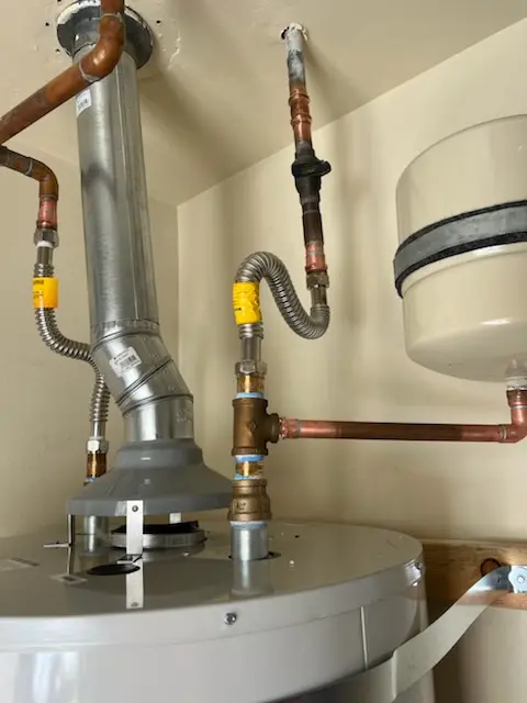 Water heater installation and plumbing repair in American Venice